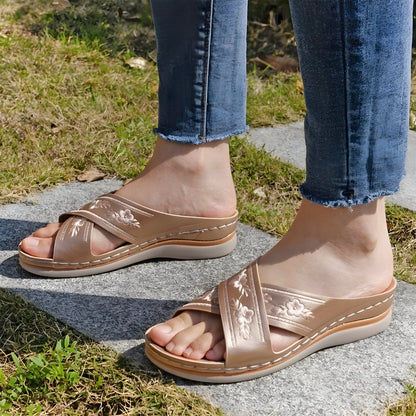 Uta® | Modern and stylish Sandals